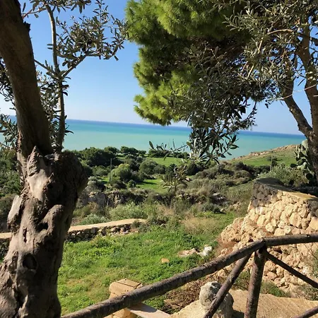 Al Canneto 아파트